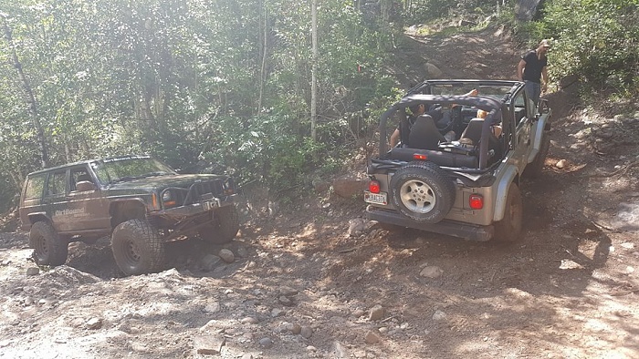 MY 94 XJ very slow build.-14021450_10210302339703687_6799369286518209774_n.jpg