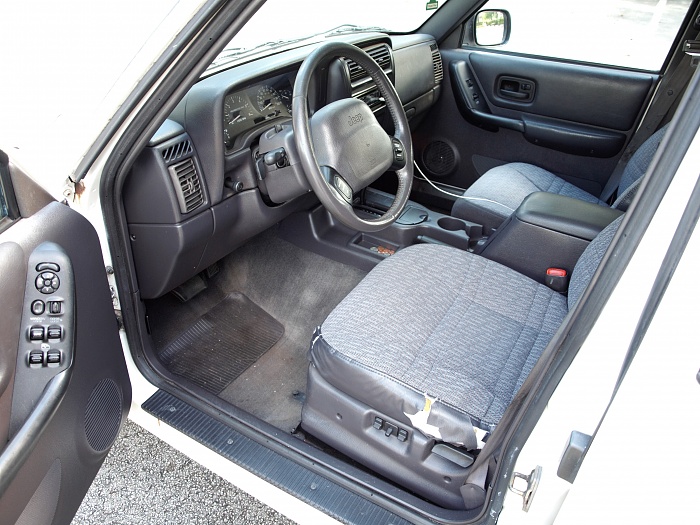 New kid in the XJ Game-pa104015-2-.jpg