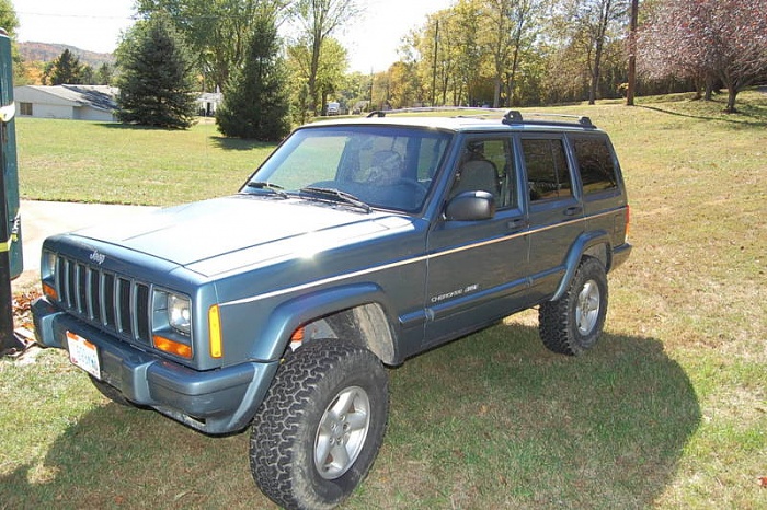 2000 XJ Fern Green Build Thread (This is my First XJ)-1999-jeep-cherokee-classic-blue-front-dr-3qtr-view-.jpg
