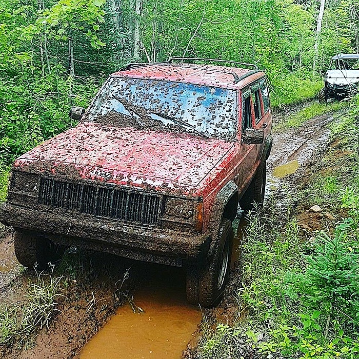 Project Daily Driven Off-Road XJ-19702315_10213576787438111_8151190928283437020_n.jpg