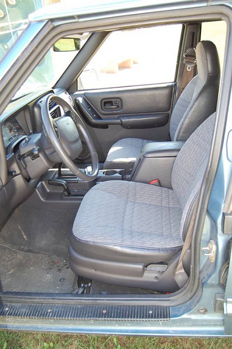 1999 Cherokee Classic Gun Metal (New Build Thread)-1999-jeep-cherokee-classic-blue-drivers-front-door-open-interior-view-.jpg