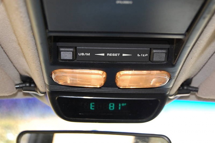 1999 Cherokee Classic Gun Metal (New Build Thread)-1999-jeep-cherokee-classic-blue-overhead-bezel-view-.jpg