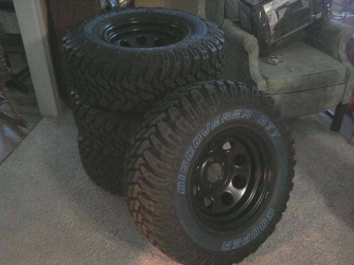 my 97 black 2wd-tires.jpg