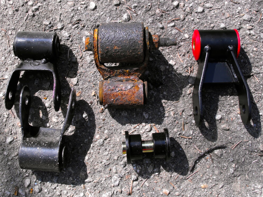 Name: Shackles.jpg
Views: 230
Size: 295.2 KB