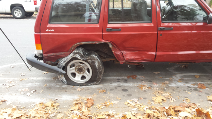 Jeep XJ in progress-accident.png