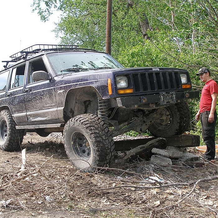 QSTG01's DRAGONEER Build-jeepflexin.jpg