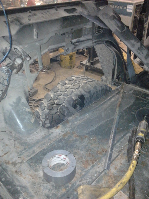 6ft cheater bar on a 1/4in ratchet (POSjeepxj)-2011-03-14-20.33.40.jpg