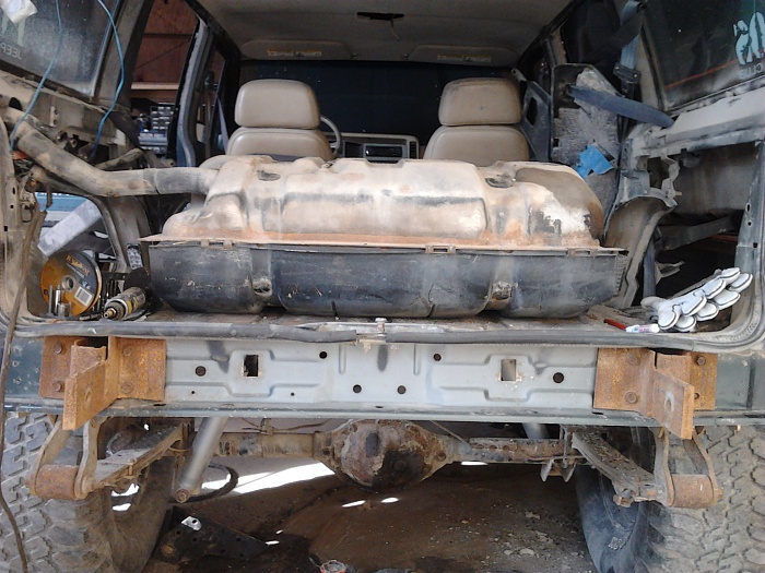 6ft cheater bar on a 1/4in ratchet (POSjeepxj)-2011-03-15-16.45.36.jpg