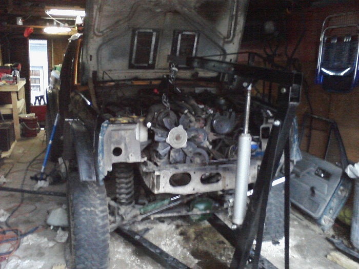 My 87 comanche 2wd.. You can guess what i'm doing :D-downsized_image06082011205535.jpg