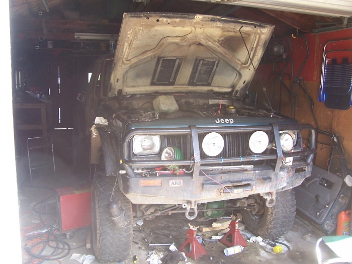 My 87 comanche 2wd.. You can guess what i'm doing :D-102_1170.jpg