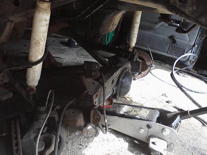 My 87 comanche 2wd.. You can guess what i'm doing :D-image07122011173018-2-.jpg