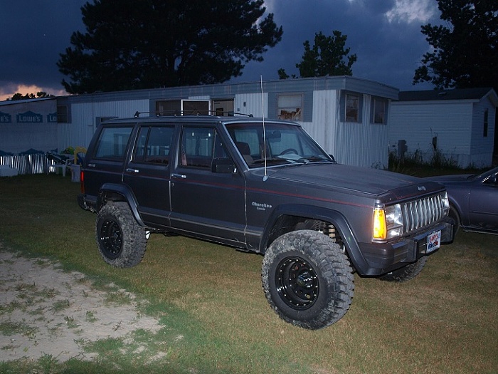 Sneekee '87 XJ-jeep2.jpg