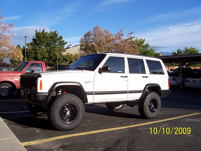 Miss Moneypenny- The quest for a happy medium.-jeep-lifted-001.jpg