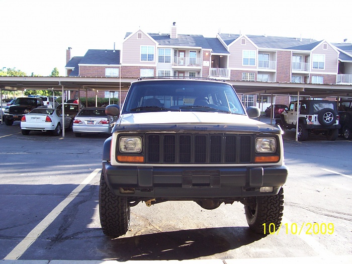 Miss Moneypenny- The quest for a happy medium.-jeep-lifted-002.jpg