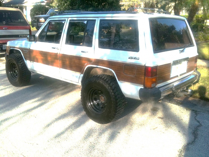 First '92 Cherokee-jeep.jpg