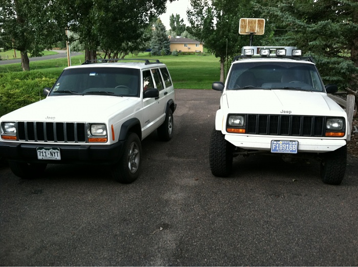 White 97 xj high school build/daily driver-image-3162580153.jpg