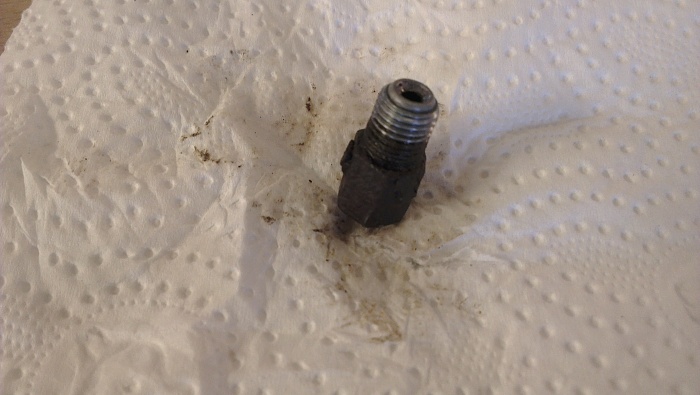 HELP. breake fitting nut, WHERE???-2013-05-15-12.49.27.jpg