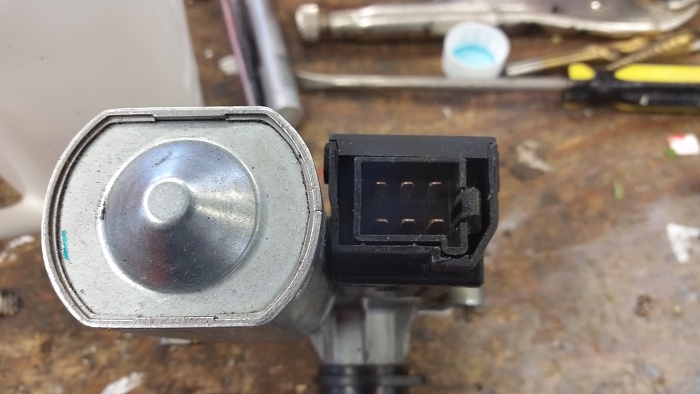 Wiring rear wiper motor from scratch-20151010_122402-1-.jpg