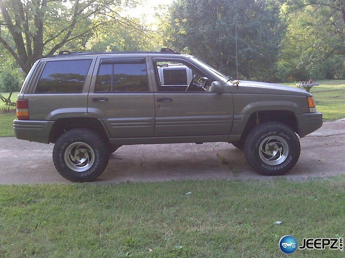 4&quot; Lift with 31/10.50/15 funny on a ZJ??-img00191.jpg