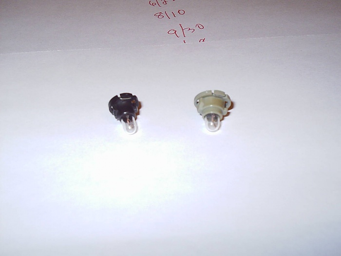 mini bulbs in dash-s2010130.jpg