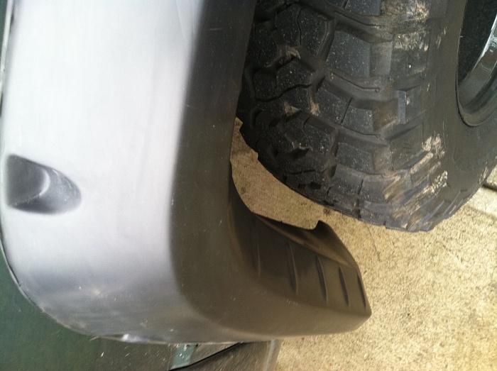 Trimming fender w/ cut out fender flares please help!! missing the mud!!!-photo-3.jpg