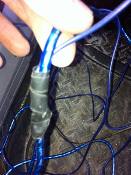 Amp and Sub wiring - Jeep Cherokee Forum
