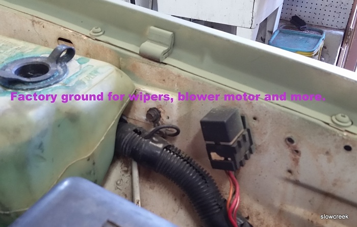 Cruiser54's mostly Renix Tips-blower-motor-factory-ground.jpg