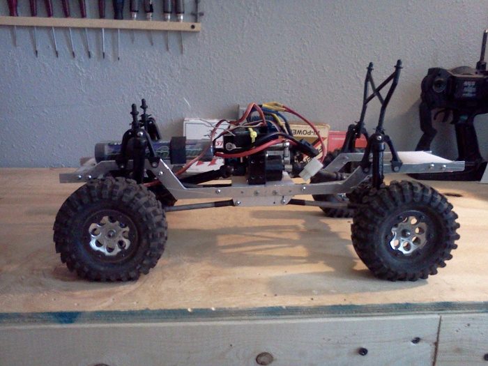 Just for laugh's... Scaled Cherokee RC crawler-img_20120103_142526.jpg