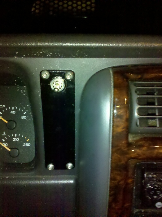 Dashboard switch panel-img_20120601_204841.jpg