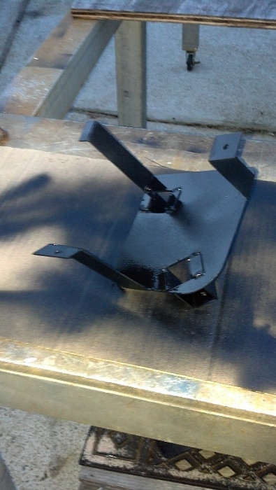 1998 center console bracket-forumrunner_20120903_195059.jpg