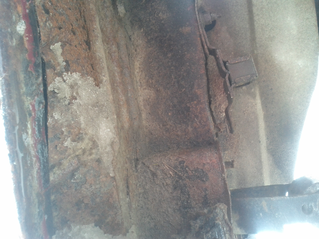 need help with a rear bumper-forumrunner_20130106_220238.jpg