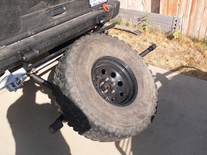 Spare tire carrier-sam_1320-800x600-.jpg