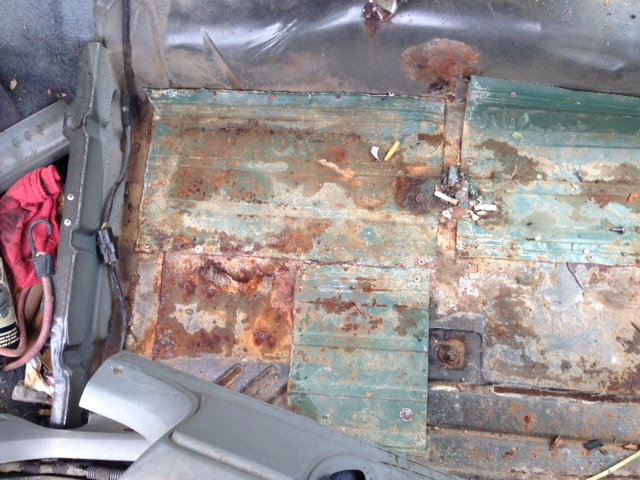 previous owner "fixed" the rust. haha-floor2.jpg