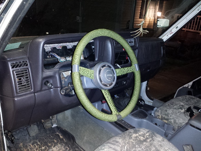 97+ dash in my 90 MJ without the motor and harness-forumrunner_20131204_213125.jpg