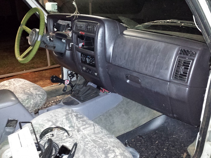 97+ dash in my 90 MJ without the motor and harness-forumrunner_20131204_213135.jpg