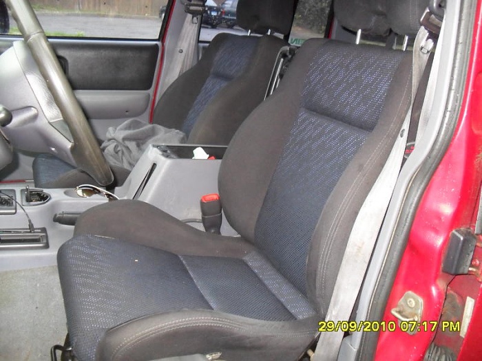 Subaru WRX seats in an XJ? Why not-sam_0362.jpg