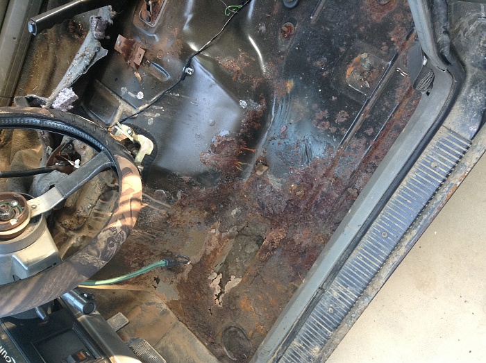 Jeep XJ Floor Board Rust Repair and Bedlining-img_5935.jpg