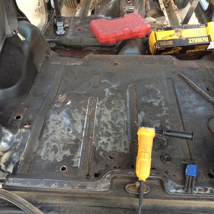 Jeep XJ Floor Board Rust Repair and Bedlining-img_5968.jpg