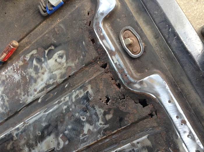 Jeep XJ Floor Board Rust Repair and Bedlining-img_5976.jpg