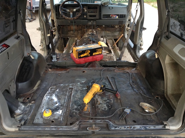 Jeep XJ Floor Board Rust Repair and Bedlining-img_5979.jpg