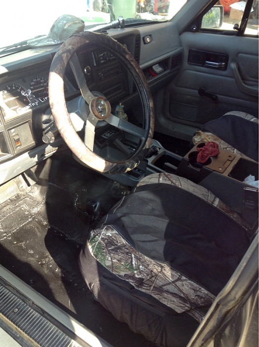 Jeep XJ Floor Board Rust Repair and Bedlining-image-1220204272.jpg