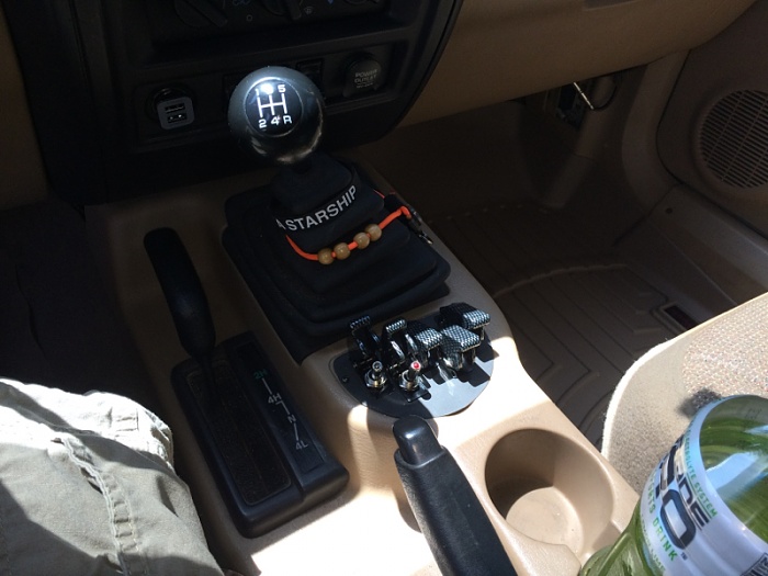 Cherokee XJ Rear Side Window Racks-image-3204424690.jpg