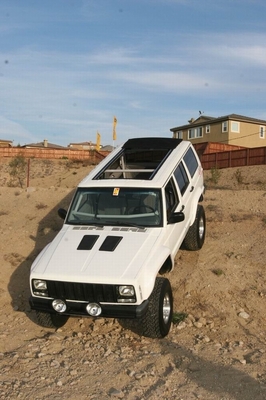Name:  Awesome jeep xj sunroof.jpg
Views: 670
Size:  95.6 KB