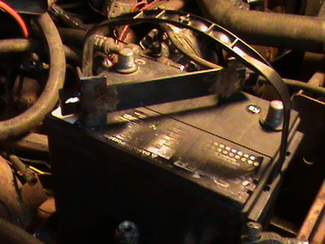 Universile battery box-dsc01831.jpg