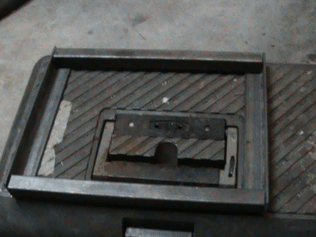 Universile battery box-dsc01825.jpg
