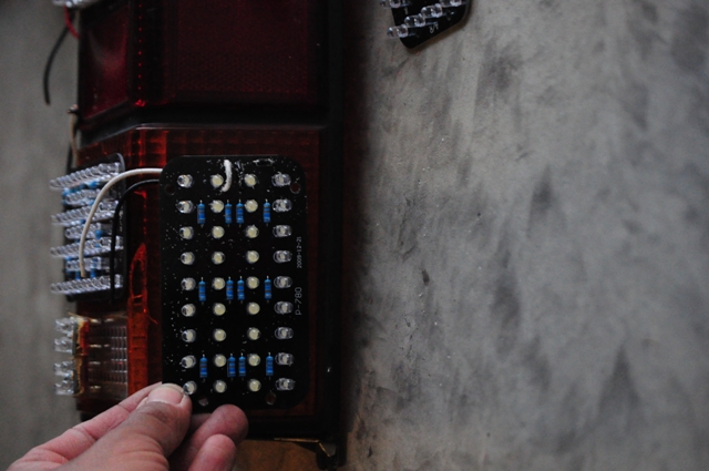 tail light mod mo-fo LEDS-dsc_0826.jpg