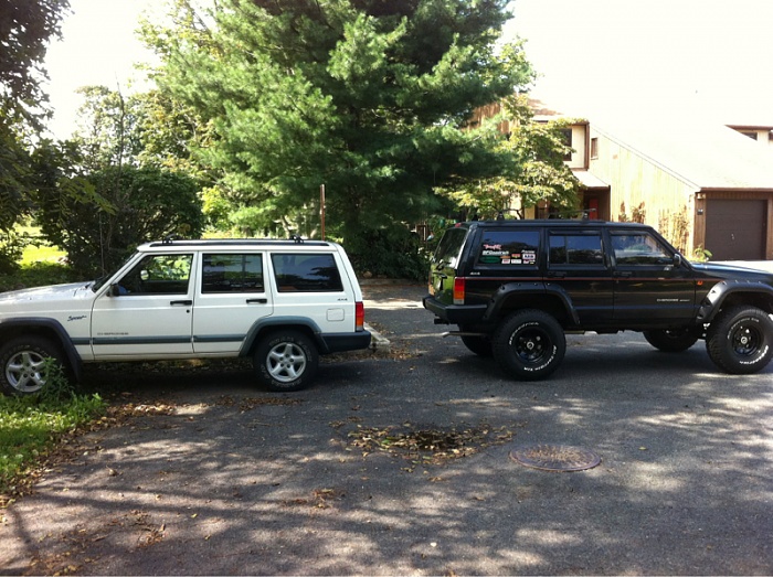 Your XJ Parked Next to a Stock Xj Picture Thread!-image-4187468171.jpg
