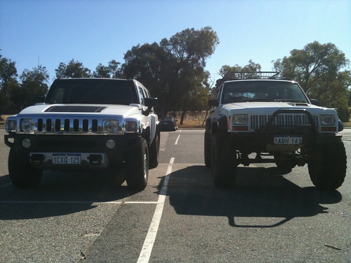 Is the H3 What the XJ Would Have Become?-image-3124574862.jpg