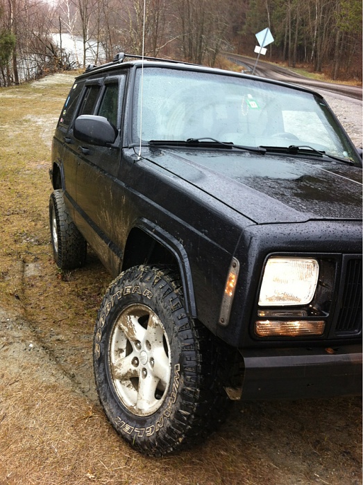 I wanna get some pics of xj with a 2 in. lift.-image-2810014236.jpg