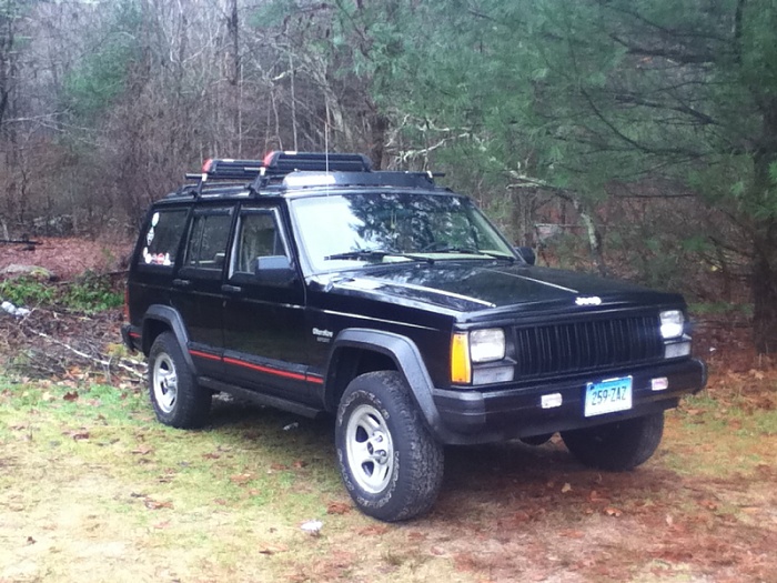 I wanna get some pics of xj with a 2 in. lift.-image-2113096614.jpg